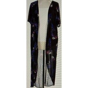 Torrid women’s plus black lace floral kimono  size 1/ size 2